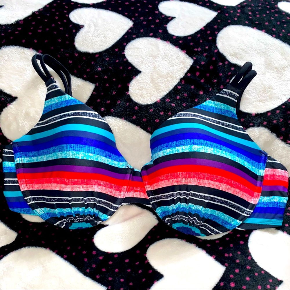 Striped Bikini - Picture 2 of 3